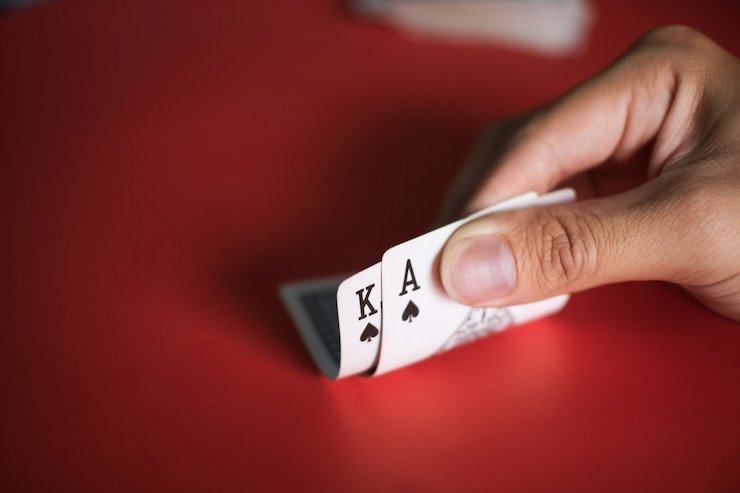 Antarmuka aplikasi mekar11 menampilkan menu utama dengan akses ke sportsbook, live dealer, dan slot